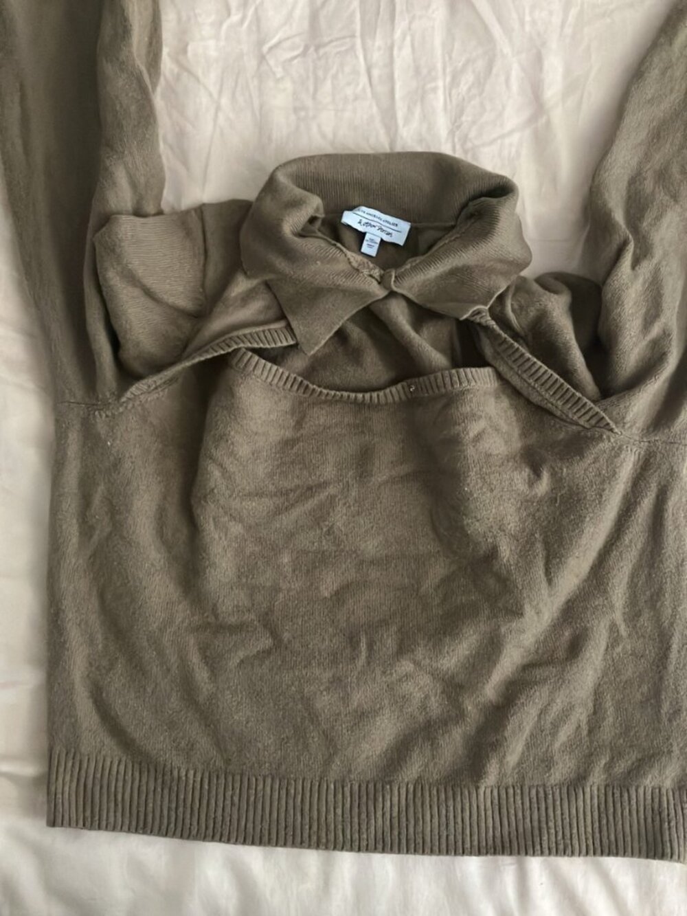 &other stories Size Extra Large (XL) Pullover Sweater with Tie Neck Detail